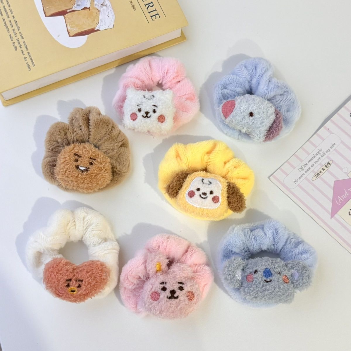 Elástico de cabelo com boneco  - Cute Anime Merchandise avaliação e preço